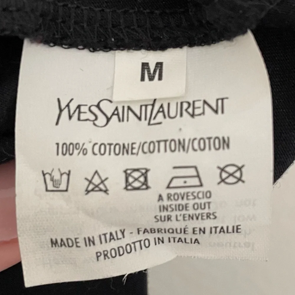 Authentic Yves Saint Laurent Black Graphic T-Shirt - Picture 3 of 3